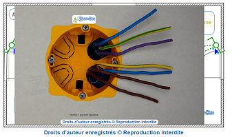 Pose du boîtier de l'interrupteur va-et-vient côté retour lampe